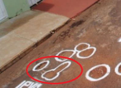 moradores pintam buracos e penis3
